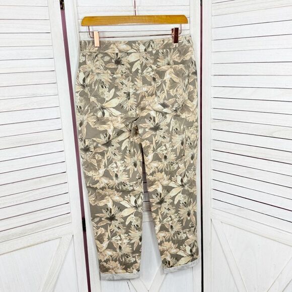 Chicos Tropical Print Crop Cargo Pants Tan Yellow XS 2 Cotton Twill Pull On - Picture 2 of 13